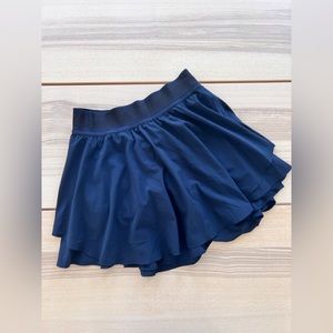 Lululemon court rival skirt